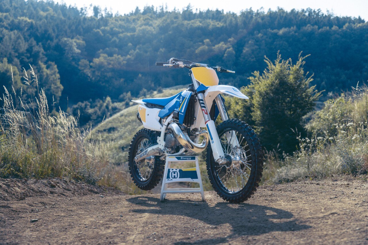 Husqvarna presenta la gamma 2025 “limited edition” Heritage 
